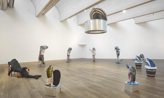 Songs for Gay Dogs: Cosima von Bonins absurdistischer Karneval der Identität und Macht